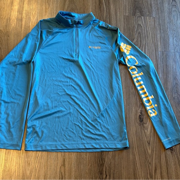 Columbia Tops - Columbia PFG Long Sleeve Shirt - Size Small